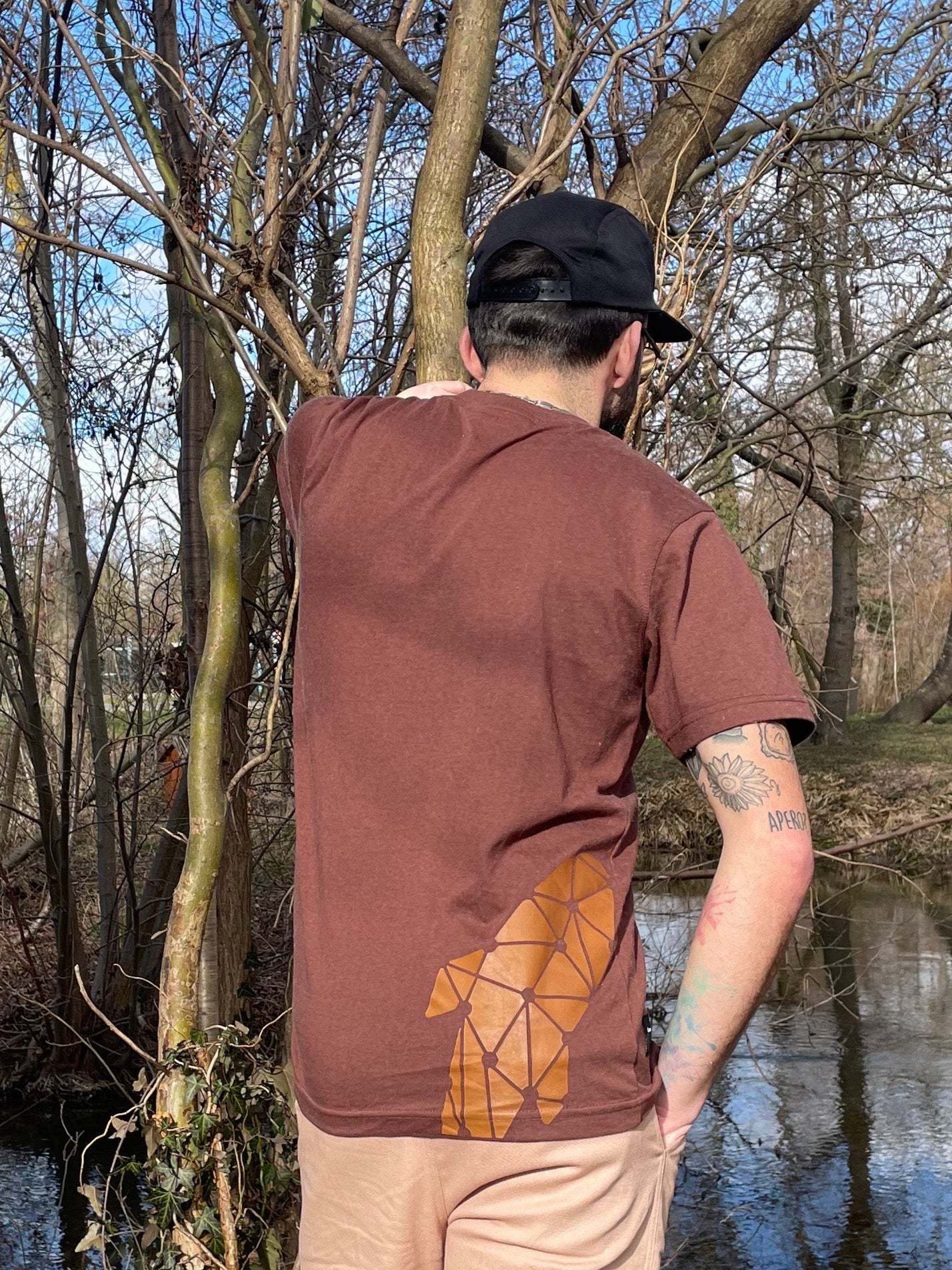 T-shirt marron