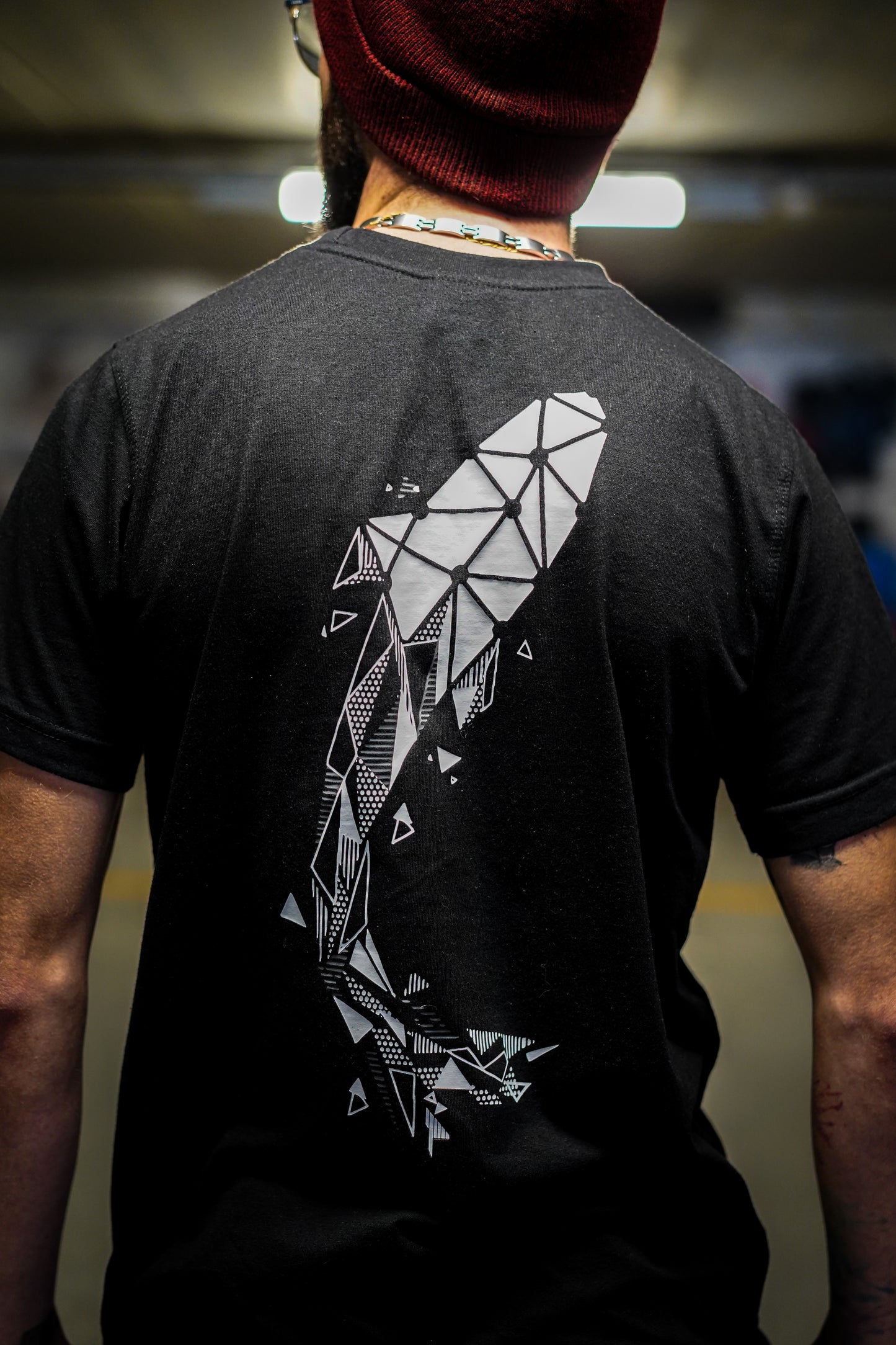 T-shirt Pêche Carpe Geometric Black | Connected Carper